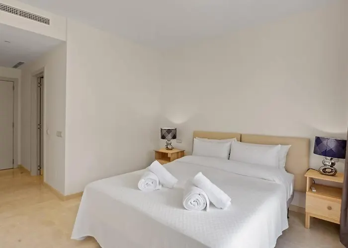 Apartamento Alcazaba Lagoon By Costarentals - Ref M14 Estepona