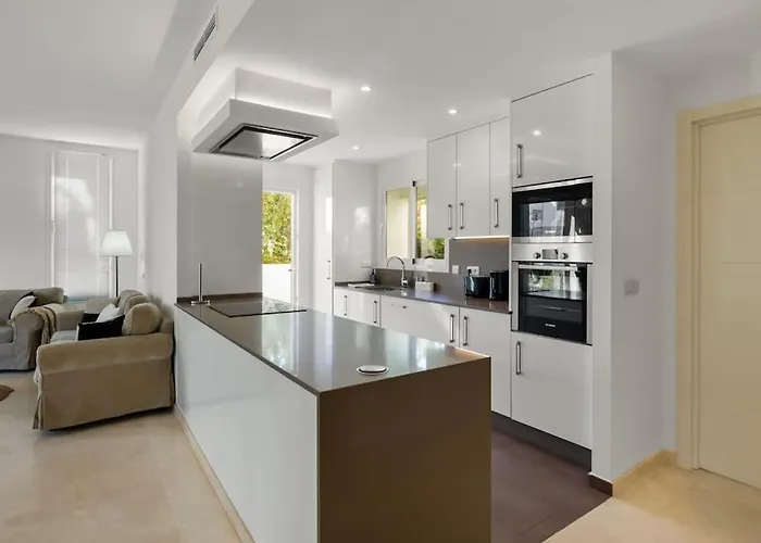 Apartament Alcazaba Lagoon By Costarentals - Ref M14 Estepona