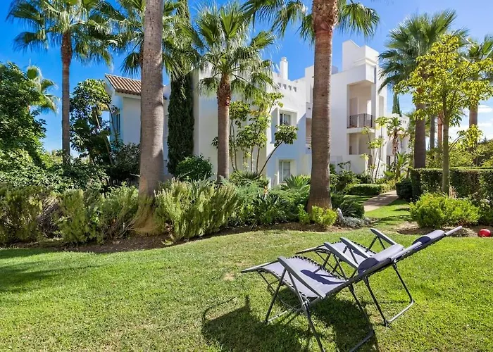 Alcazaba Lagoon By Costarentals - Ref M14 Estepona